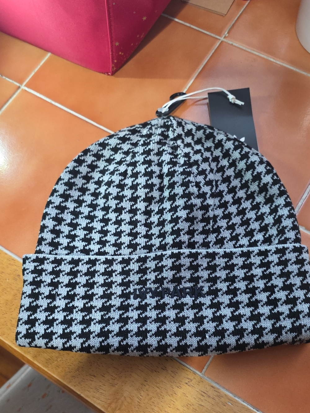 ADIDAS IVY PARK BEANIE NEW WITH TAG